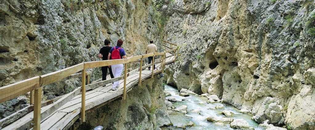 Casas Cueva El Mirador De Galera Pensionat Exteriör bild